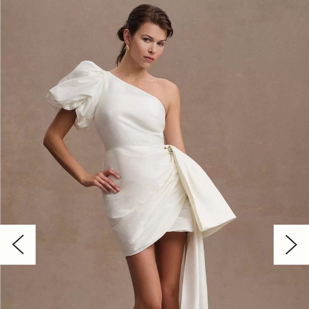 Sachin & Babi Dova Puffed One-Shoulder Bow Train Wrap Mini Dress